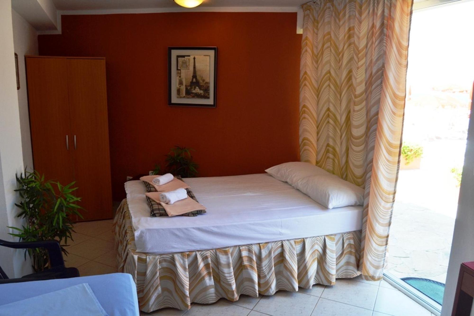 David Apartments And Rooms Dobra Voda Zewnętrze zdjęcie